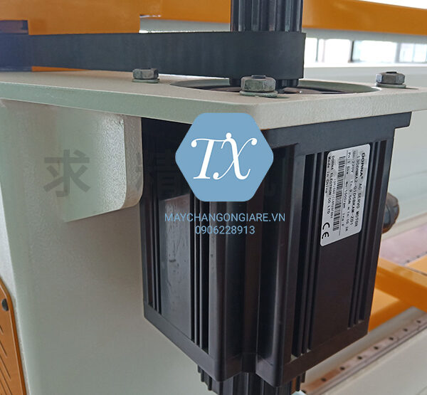MOTOR SERVO MÁY CHẦN 1 KIM