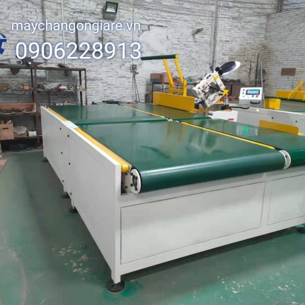 máy may viền nệm băng tải tự động