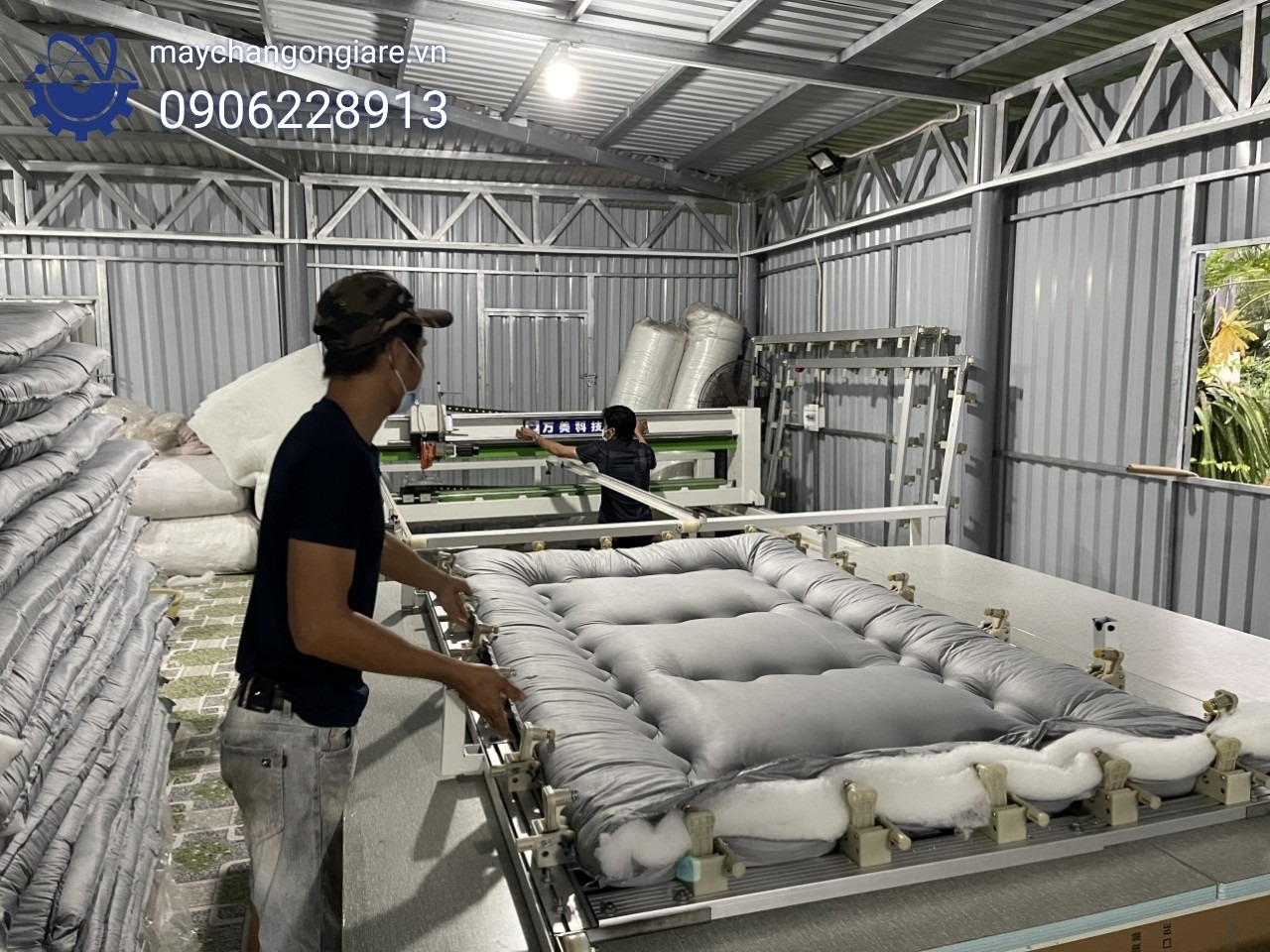 z3000511722146_eb94b9fa15db58d2102f9a30cd32ac8c uu diem máy chần gòn một kim giá rẻ